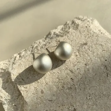 Minimalist Matte Brushed Droplets Stud Earrings